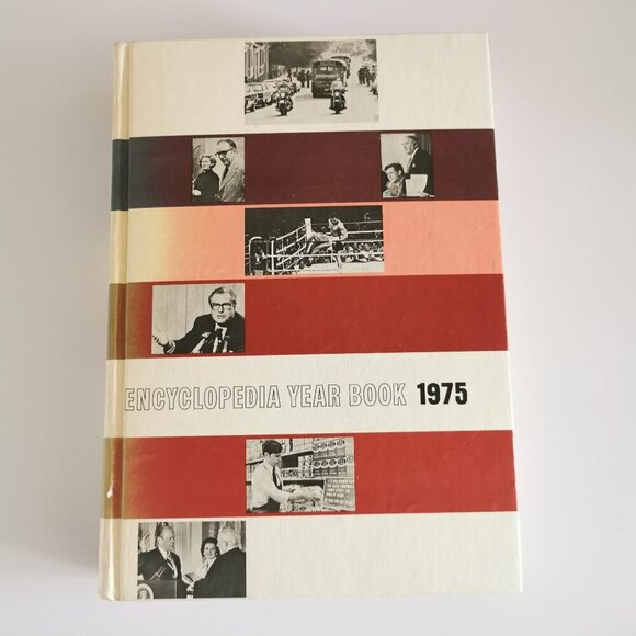 1975 Year Book Encyclopedia Vintage Birthday Gift Annual Recap Grolier Gen X Xen - Picture 2 of 10